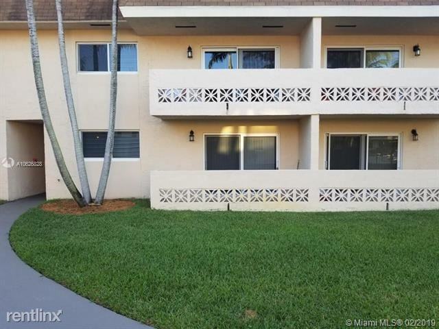 VILLAGIO AT PALMETTO BAY - Photo 2 of 11