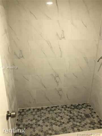 POINT SOUTH - Photo 2 of 12