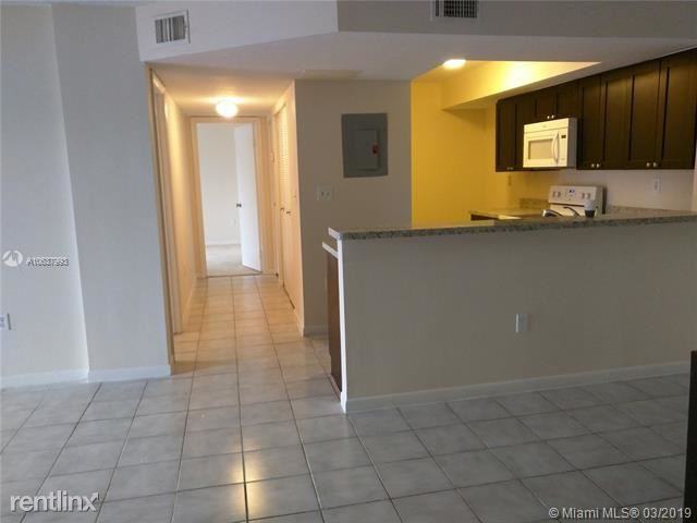 LE CLUB AT OLD CUTLER CON - Photo 2 of 50