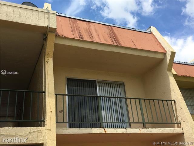 RESIDENCES @ THE FALLS CO - Photo 2 of 17