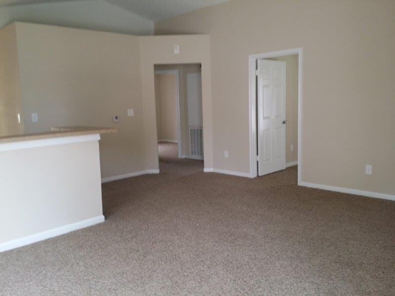3154 Kelling St - Photo 2 of 9