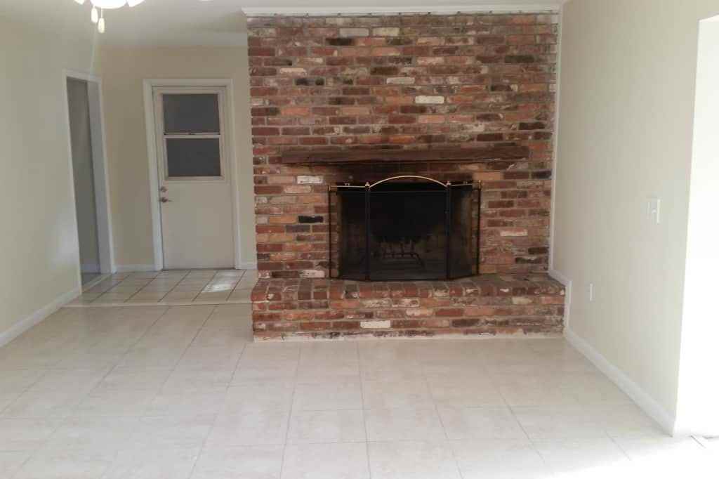 3209 Nottingham Ln - Photo 2 of 7