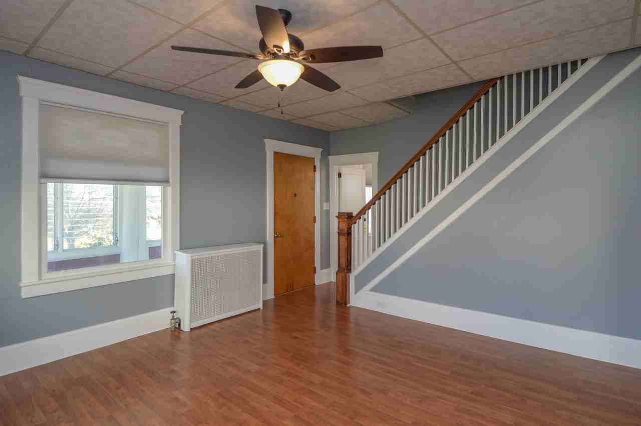 447 Main St - Photo 3 of 18