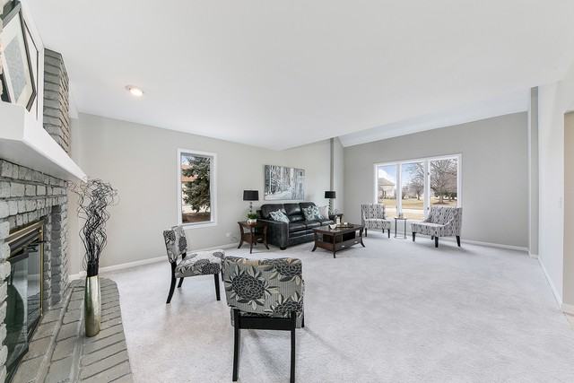 24101 Royal Worlington Dr - Photo 3 of 27