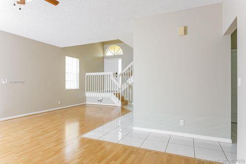 11438 NW 48th St - Photo 3 of 8