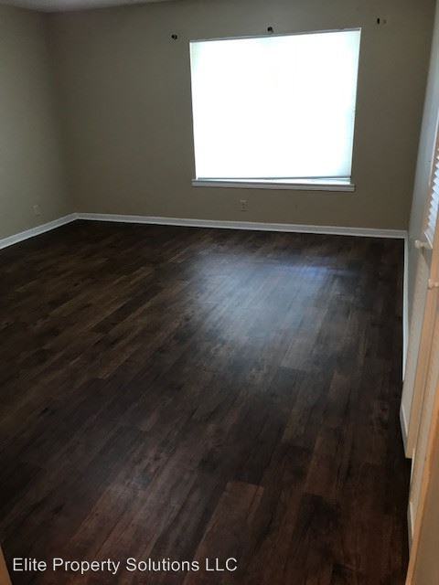 5521 Hill Ct - Photo 3 of 21