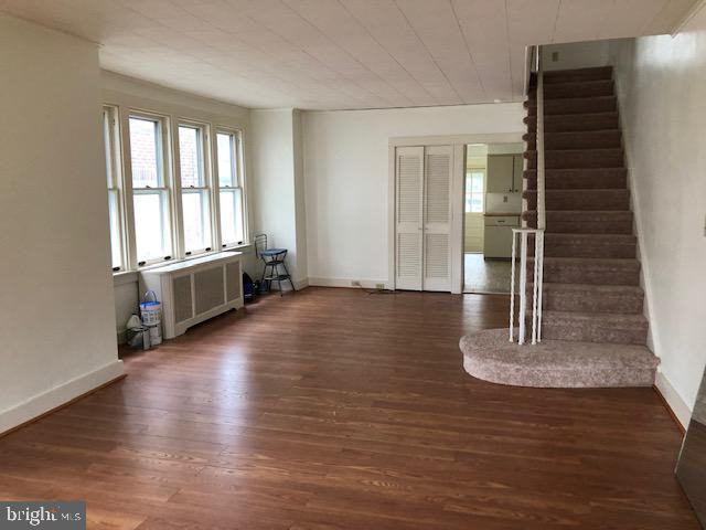 208 Cecil Ave - Photo 3 of 16