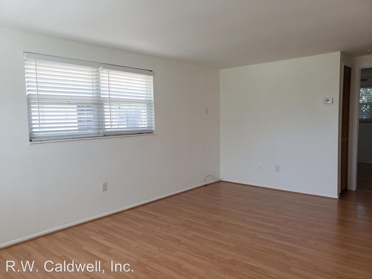 701 75th Ave N - Photo 3 of 11