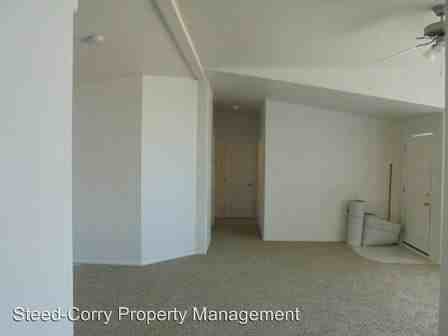 37 S 700 E St - Photo 3 of 20