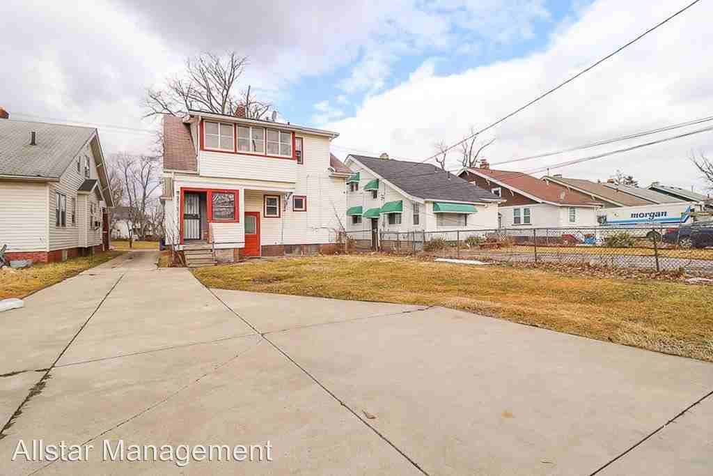 3781 E 140th St - Photo 3 of 20