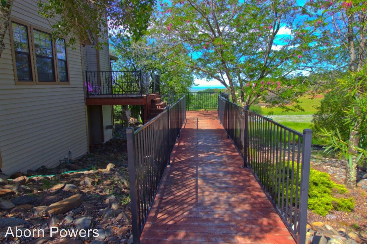 5550 Grazing Hill Rd - Photo 3 of 5