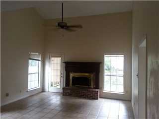 3144 Wellborne Dr W - Photo 3 of 19