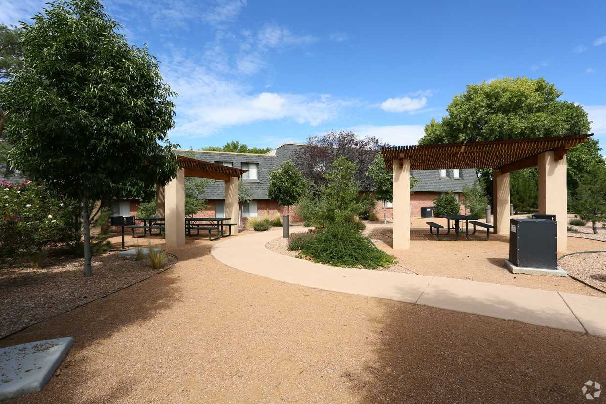 The Retreat at Candelaria - Photo 4 of 27