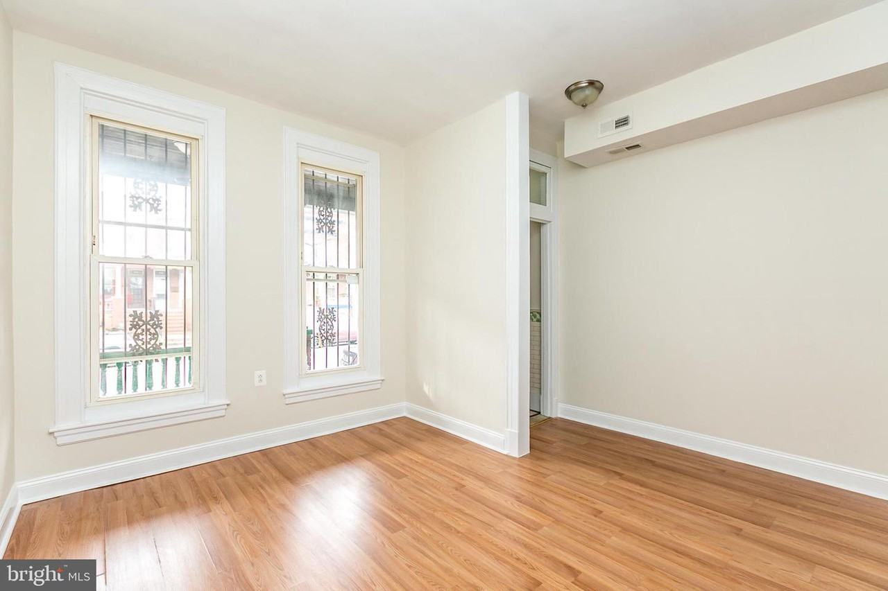 3133 Abell Ave - Photo 2 of 34