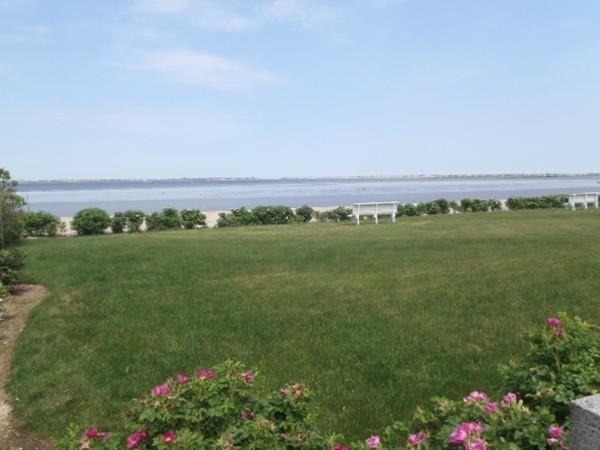 212 Water St - Photo 2 of 9