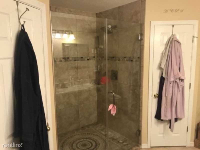 1911 Waxwing Dr - Photo 3 of 12