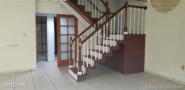 SUMMERSET CONDO PH II - Photo 3 of 17