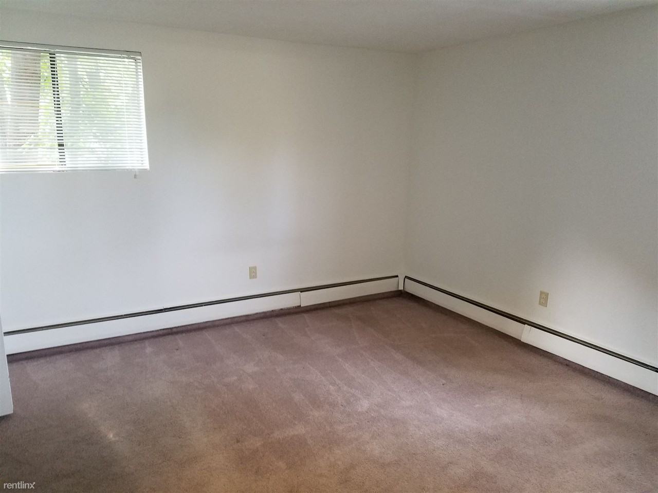 216 Revere Beach Pkwy - Photo 3 of 5