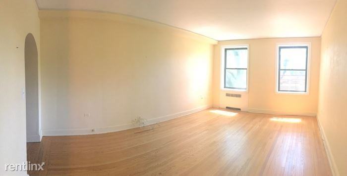 Spacious 1 Bedroom Apartment - H/HW - Laundry - Garage Parking - Larchmont - Photo 3 of 5