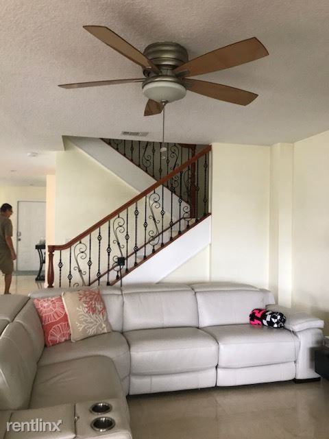 1109 Bel Air Drive - Photo 3 of 22
