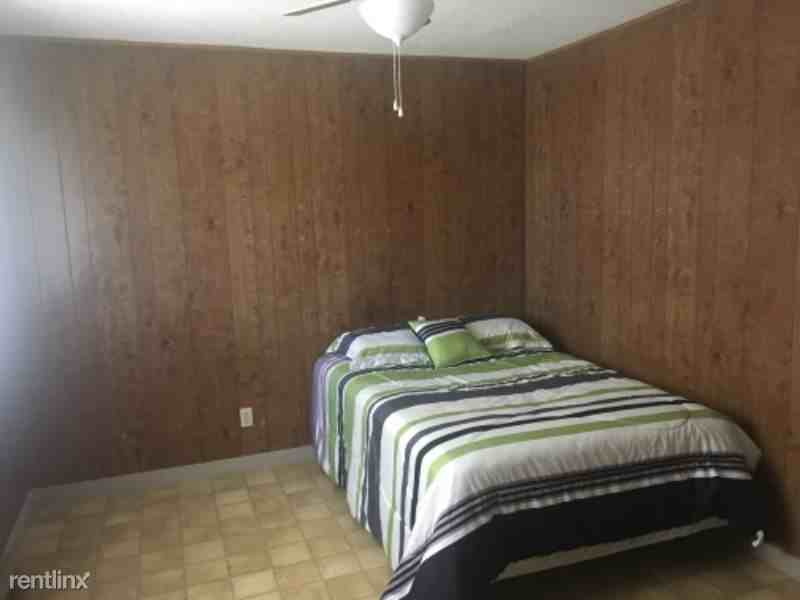 2249 Lynch Rd - Photo 2 of 12