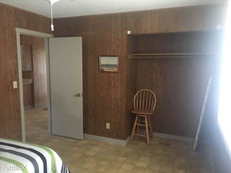 2249 Lynch Rd - Photo 3 of 12