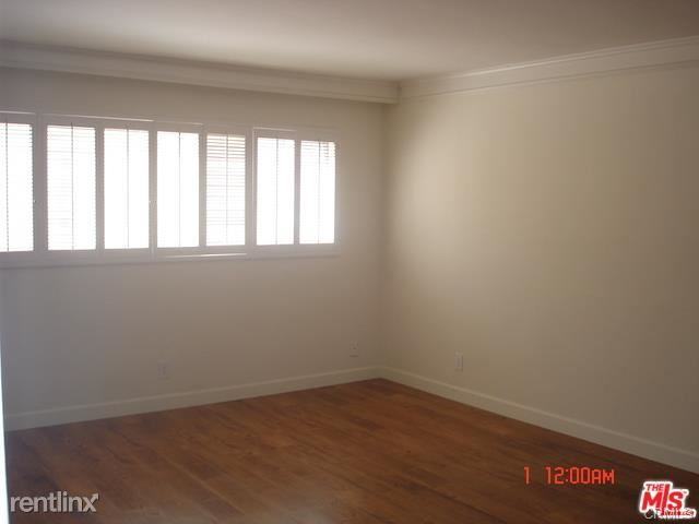 11970 Montana Ave - Photo 3 of 10