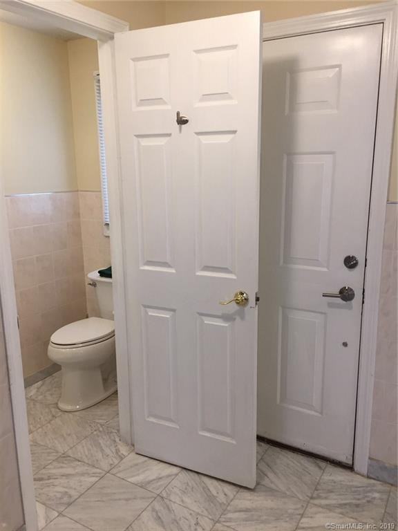 108 Allen St - Photo 2 of 30