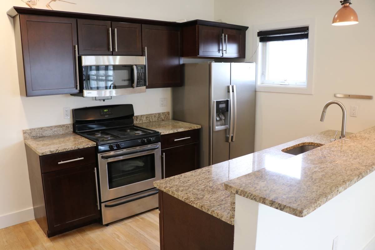 5501 Hudson Avenue - Photo 3 of 16