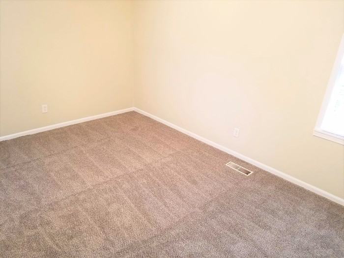 1141 Dearing Downs Dr - Photo 3 of 10