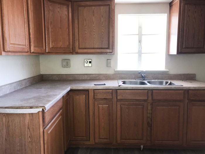 2526 N Columbus Blvd #1 - Photo 3 of 9