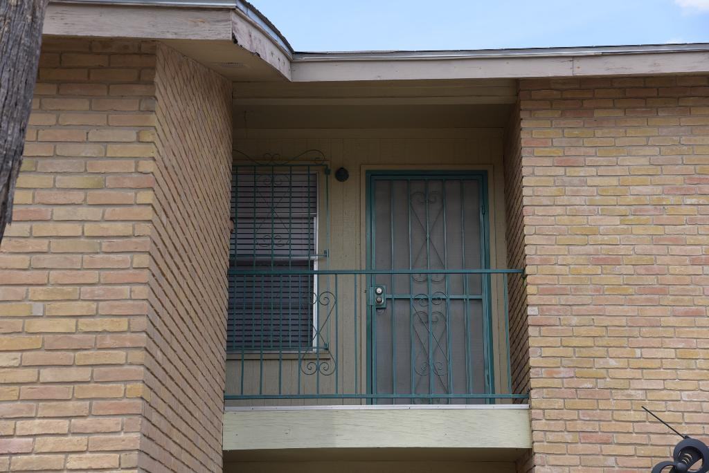 5302 Springfield Ave - Photo 2 of 14