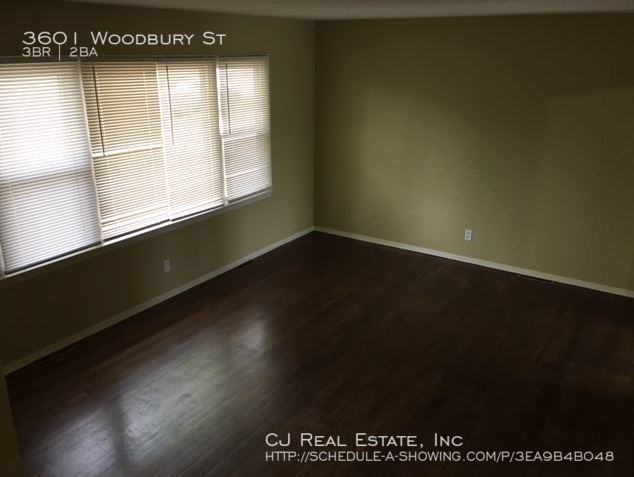 3601 Woodbury St - Photo 2 of 11