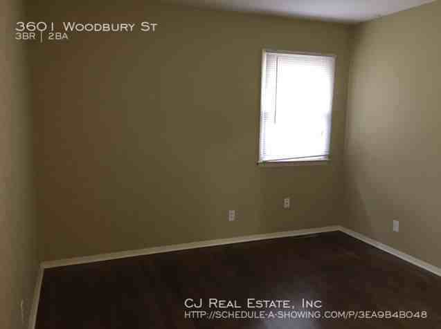 3601 Woodbury St - Photo 6 of 11