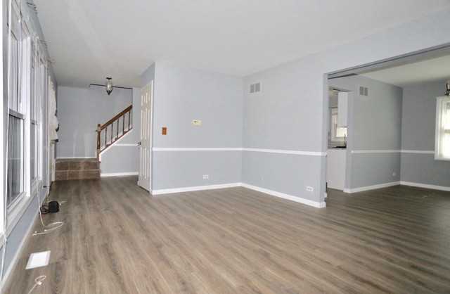 322 Saw Mill Rd - Photo 3 of 23