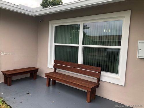 4712 NW 58th Terrace - Photo 3 of 8