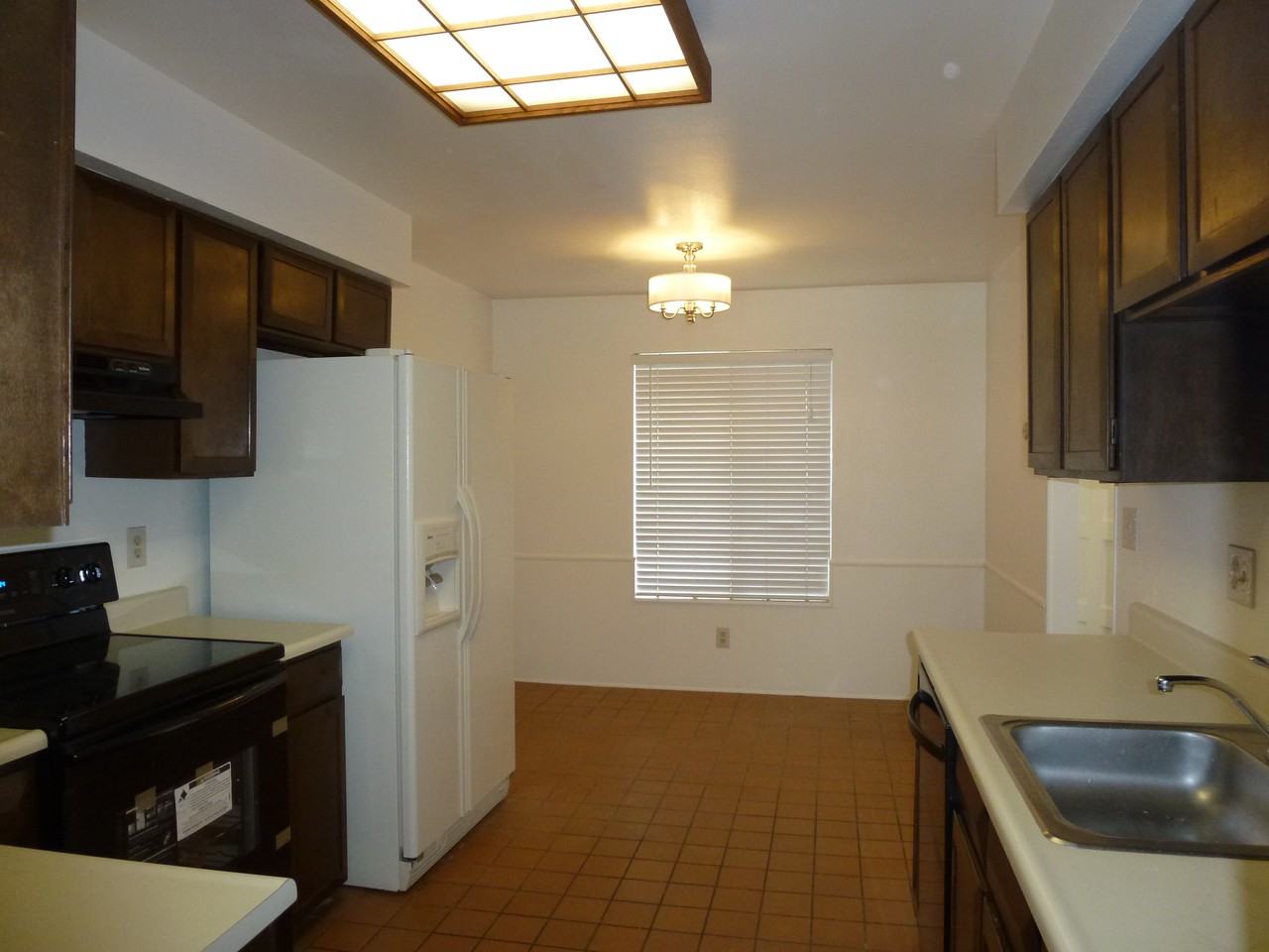 7218 S Xenia Cir - Photo 3 of 18