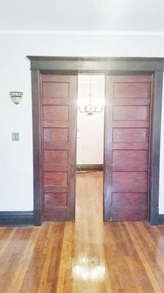 1616 Franklin Ave - Photo 2 of 16