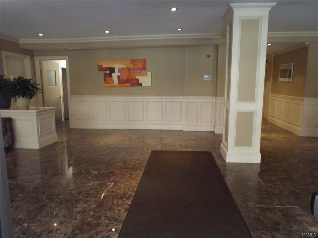 16 Lake St #7j - Photo 2 of 28