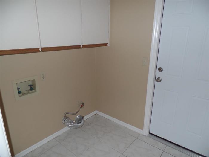 721 Samuel Chase Ln - Photo 3 of 18