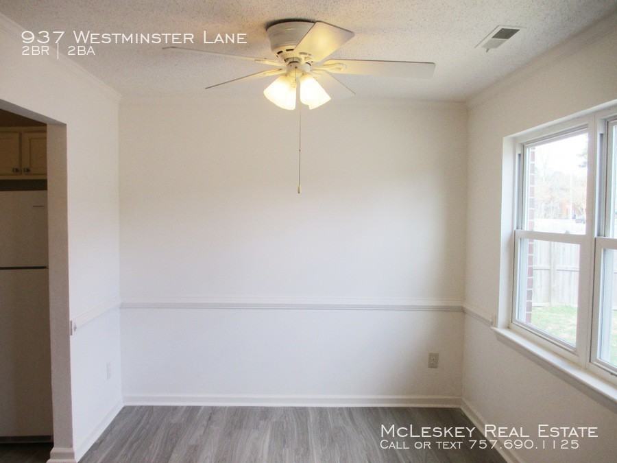 937 Westminster Ln - Photo 2 of 26