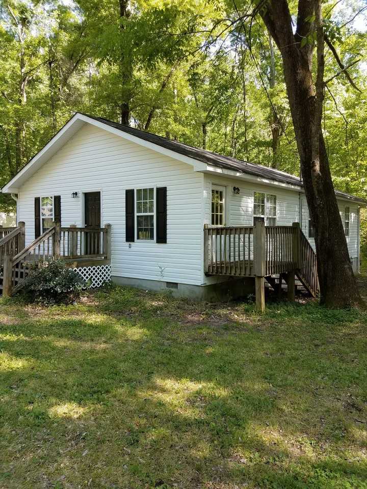 110 Fowler Dr - Photo 2 of 9