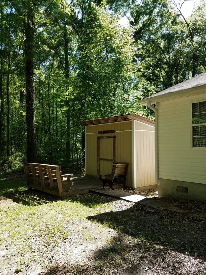 110 Fowler Dr - Photo 3 of 9