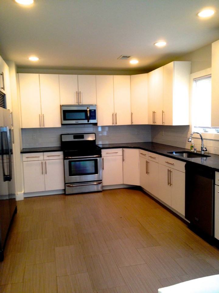 106 Poplar Avenue - Photo 2 of 7