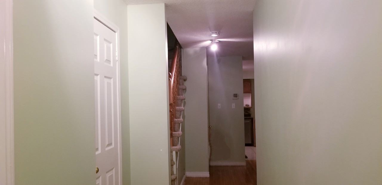 62 Twin Pines Crescent - Photo 2 of 9