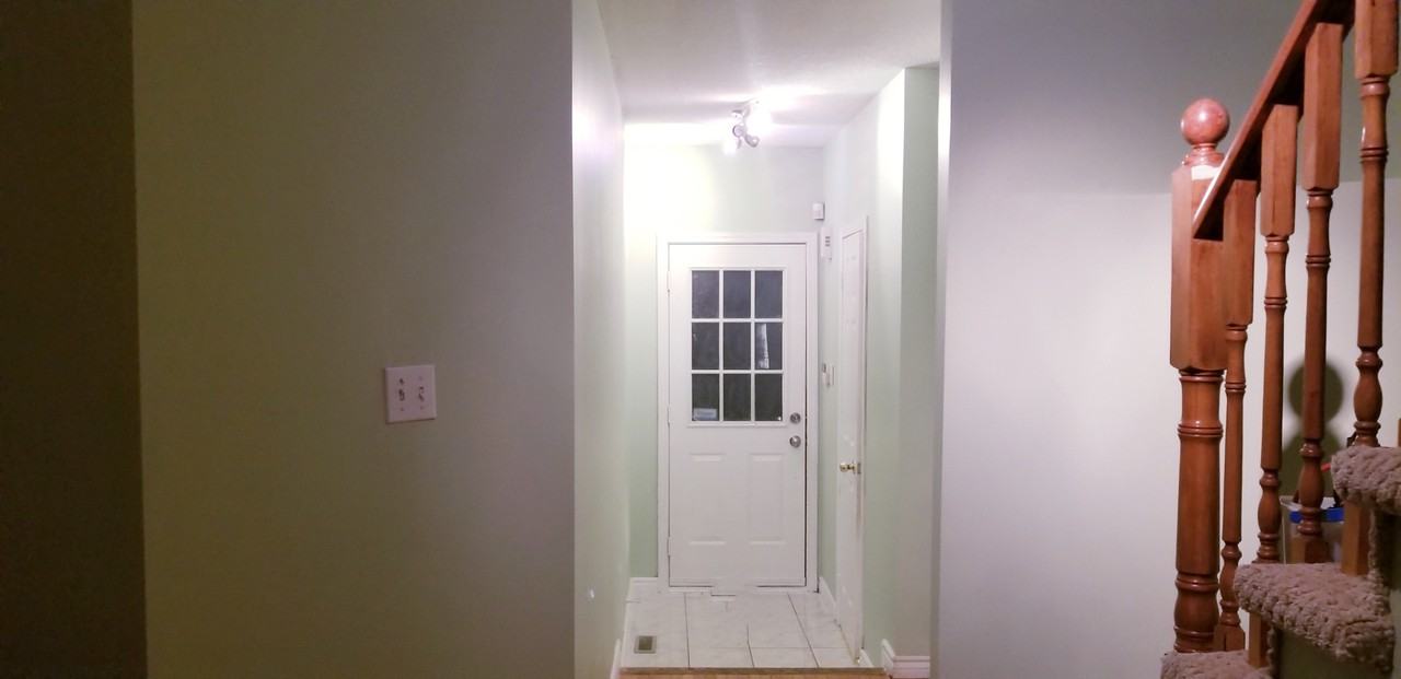 62 Twin Pines Crescent - Photo 3 of 9