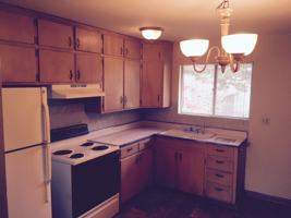 featured image of 1318 West Truman Road