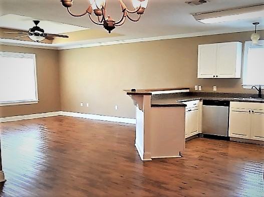 28 Whitestone Ct - Photo 4 of 16