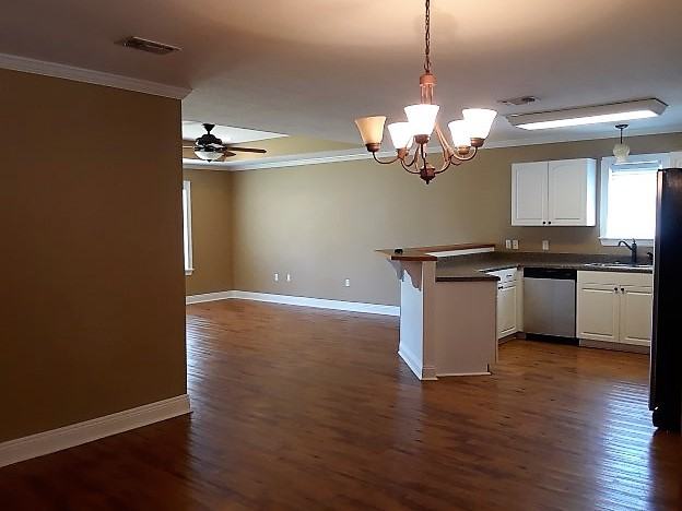 28 Whitestone Ct - Photo 5 of 16