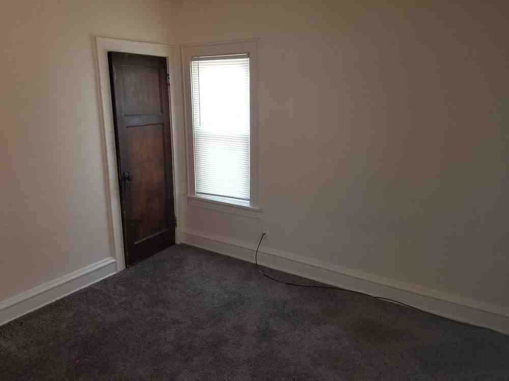 2853 N 45th St - Photo 3 of 7